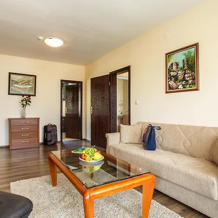 Family Saint Konstantin מלון 3*